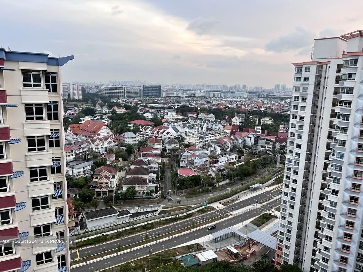 Blk 412B Coral Vale (Sengkang), HDB 5 Rooms #541989201